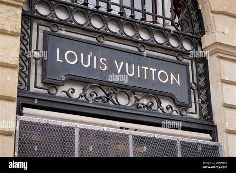 boutique louis vuitton bordeaux.